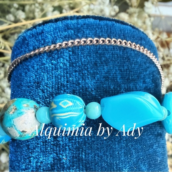 Turquoise crystals and rose gold chain layered bracelet - Picture 2 of 8